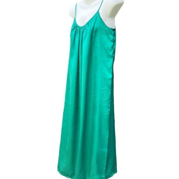 Crinoline and Lace slip nightgown medium. 0474 - Picture 4 of 5